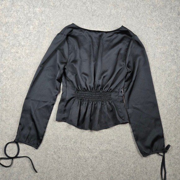 Abercrombie & Fitch Peplum Top Womens Small Black Satin Button Front Tie Cuff - Picture 4 of 9